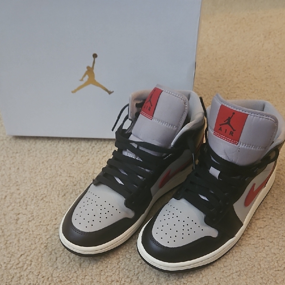 Nike Air Jordan Women's Black, Gray, and Red Sneakers